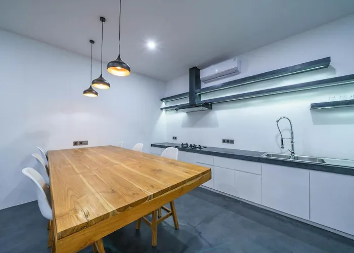 Loft Ludo 7 - Amazing 1-bdr Luxury Loft In Great Location! Villa Canggu